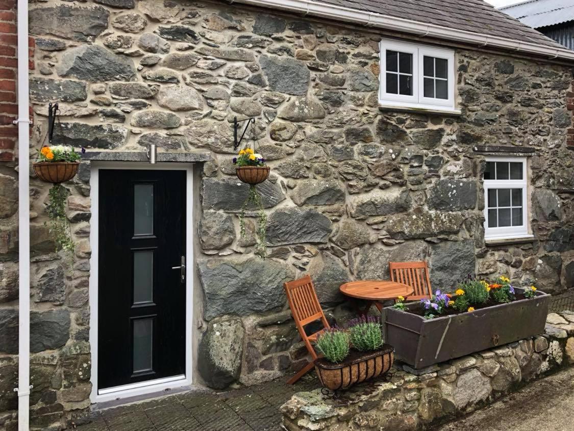 The Grooms Cottage Llanrug Exteriör bild